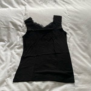 Uniqlo lace detail cami size XS